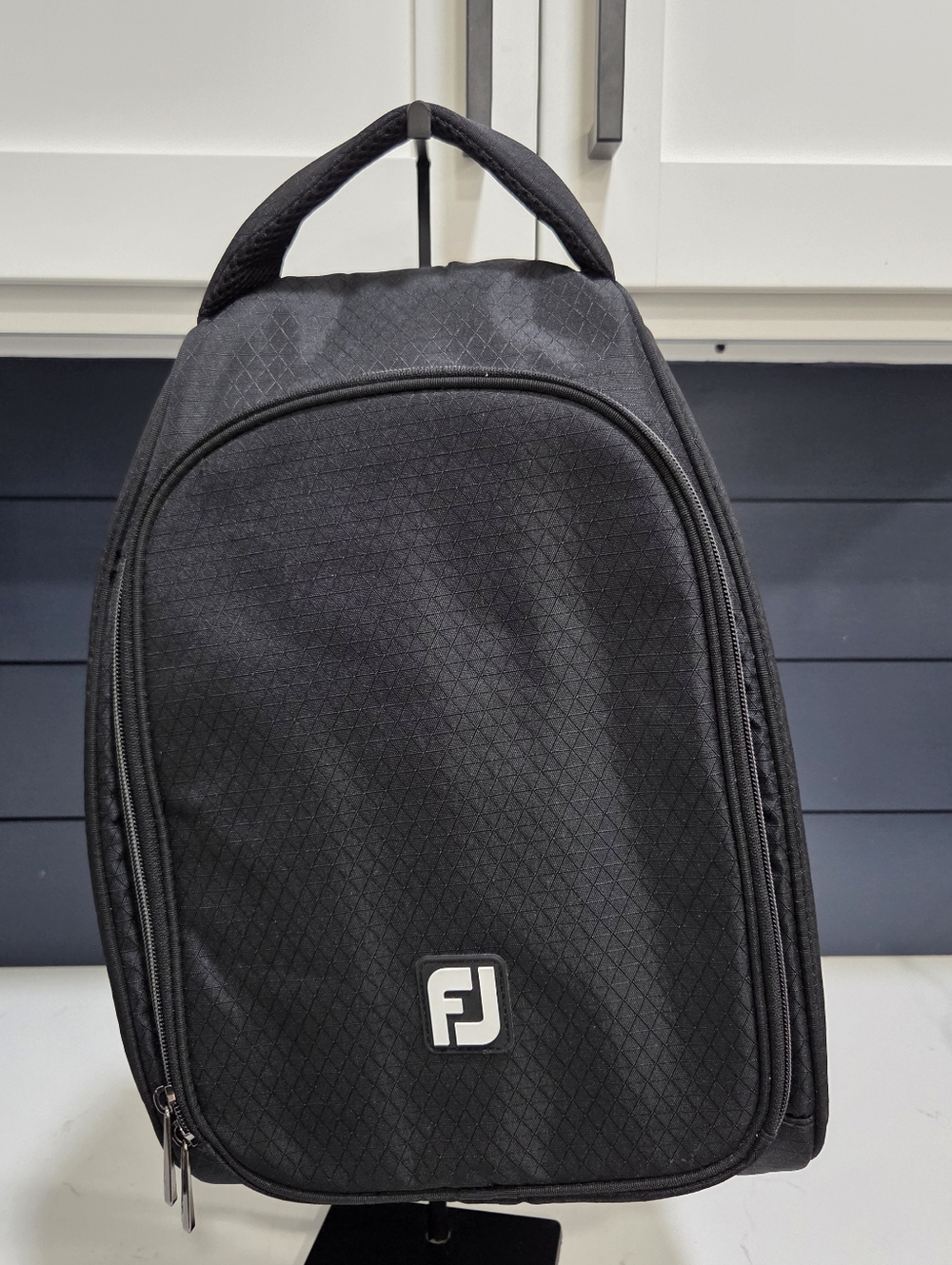 Footjoy Black Travel Golf Shoe Bag Nylon Zip Carry Handle - Picture 2 of 9